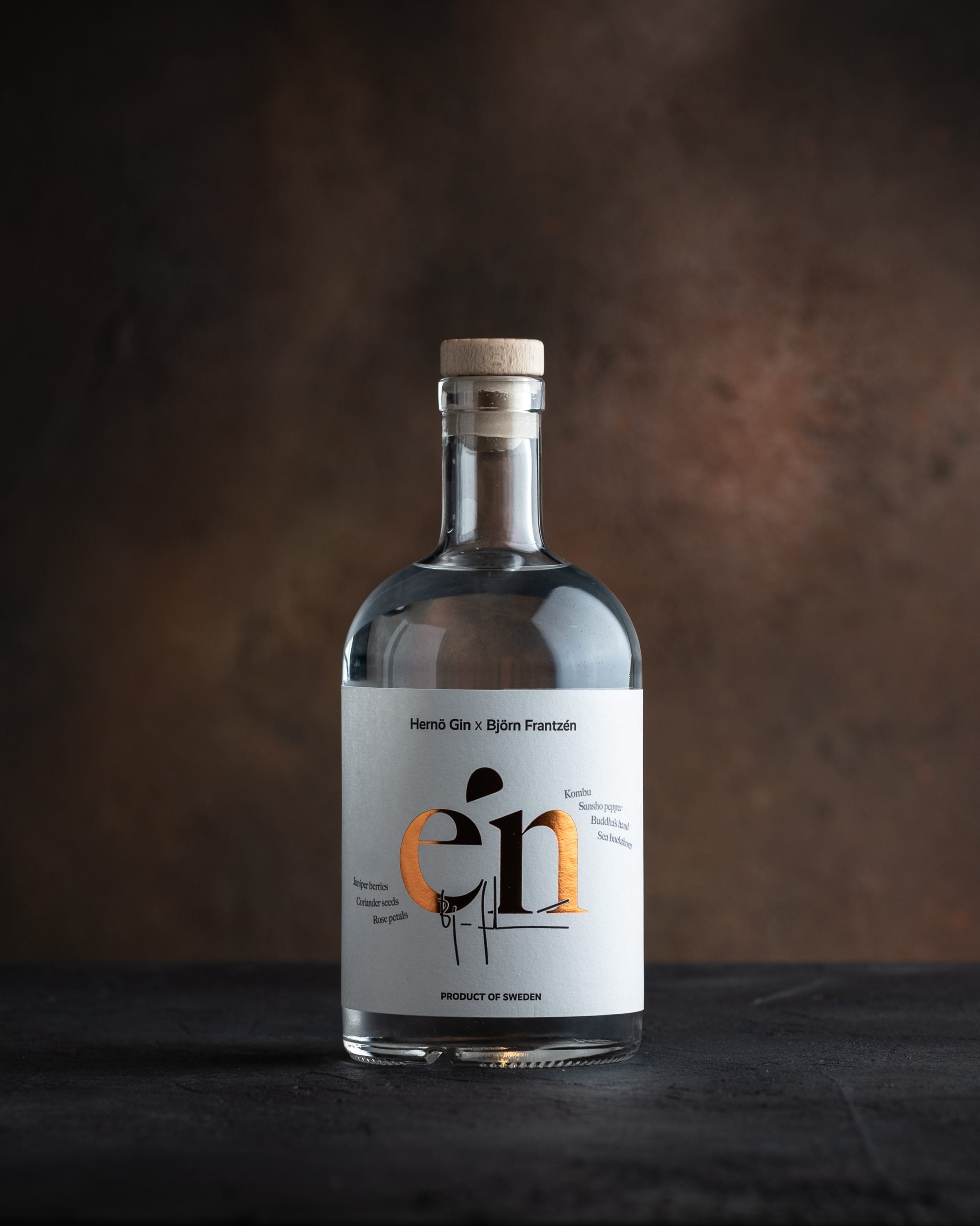 Én Gin – by Björn Frantzén & Hernö Gin – Frantzen Projects